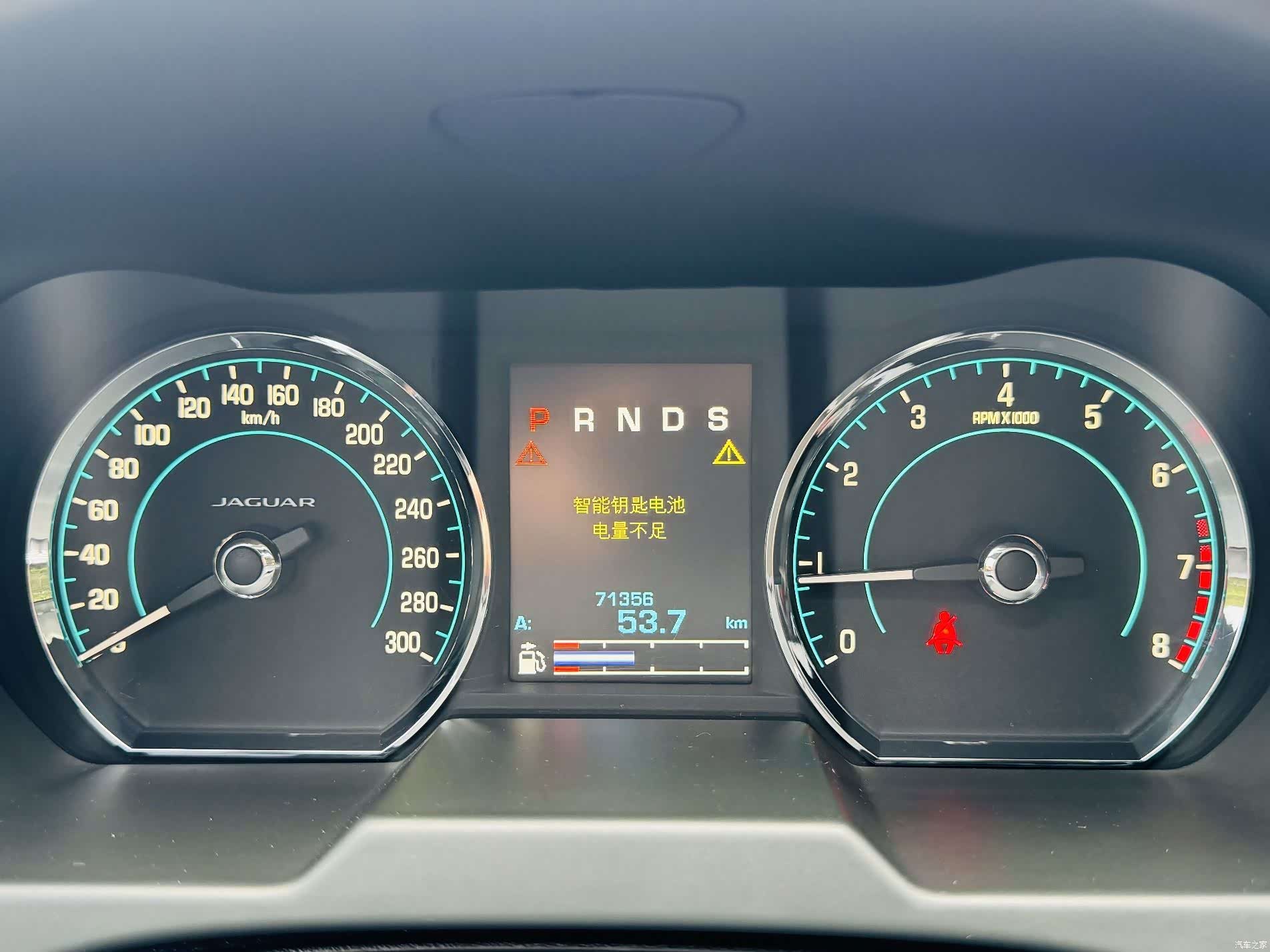 Jaguar XF, 2013 14