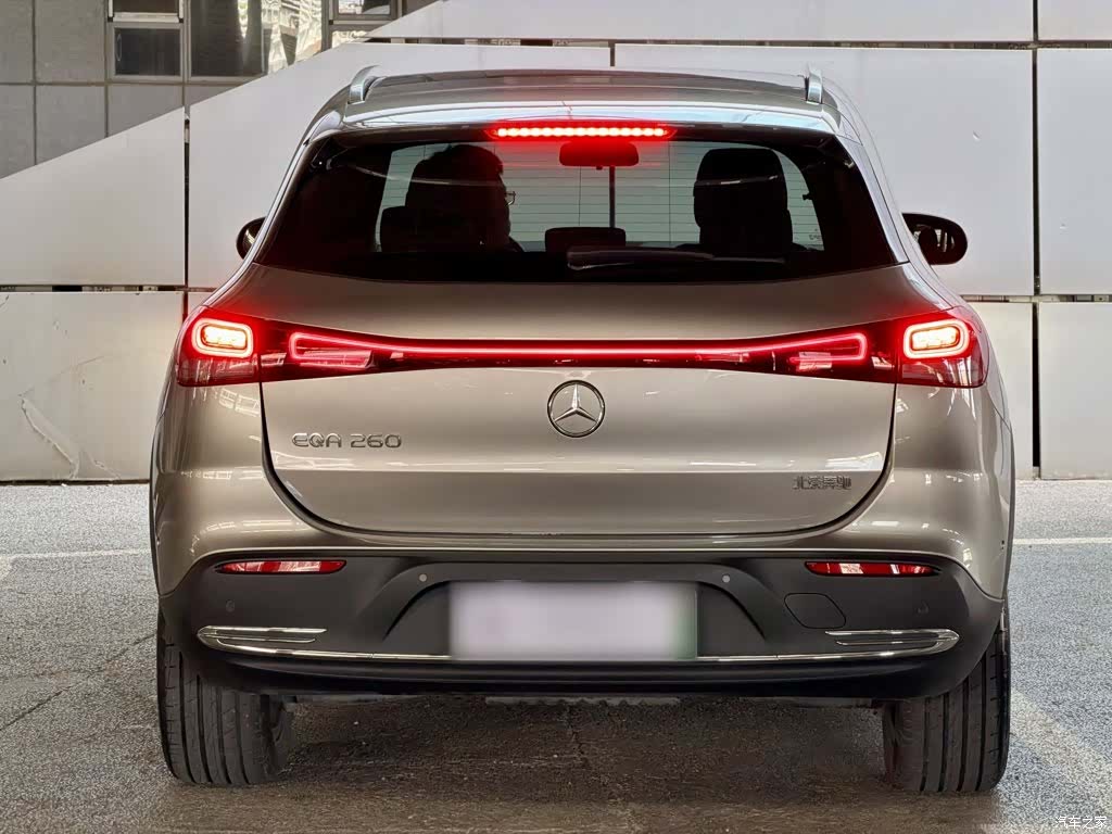 Mercedes-Benz EQA, 2023 11