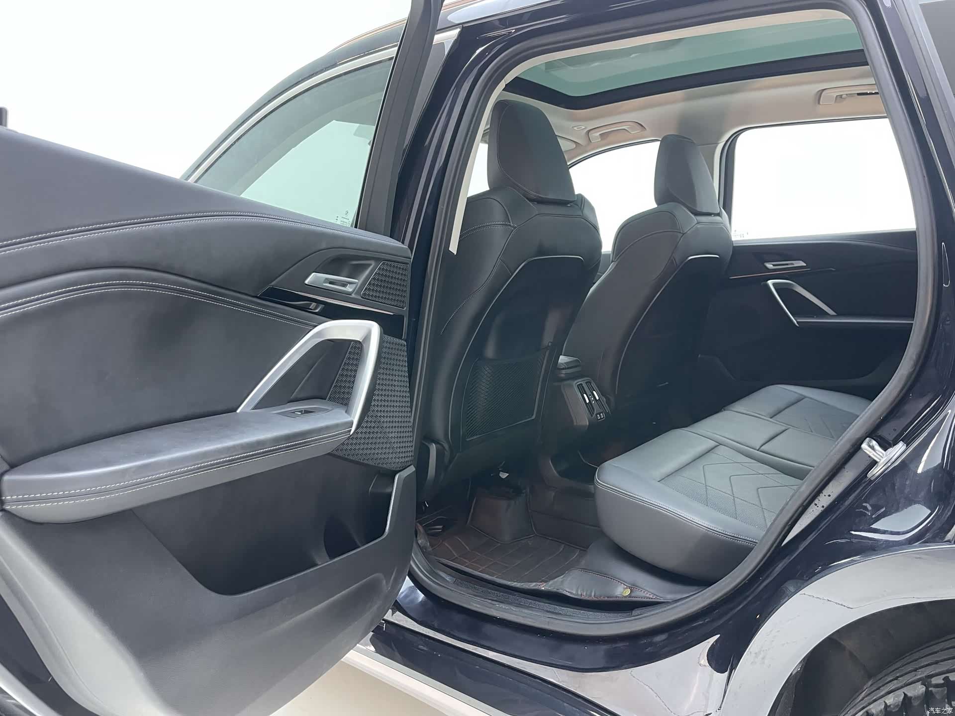 BMW X1, 2024 13