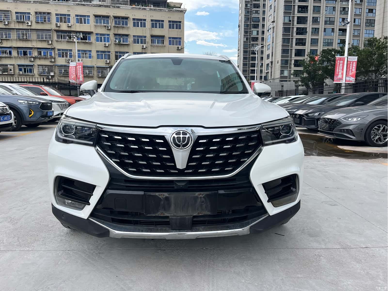 HuaChenZhongHua V7, 2018 2