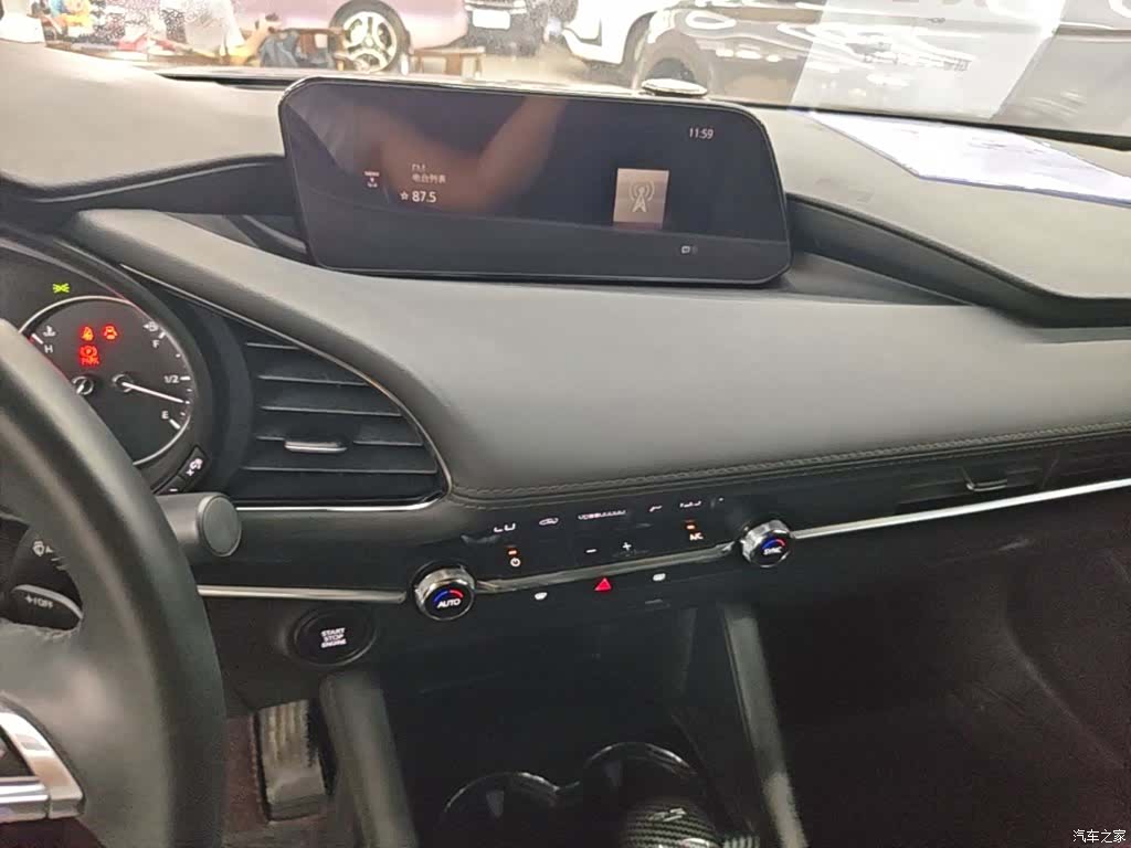 Mazda Mazda3, 2021 13