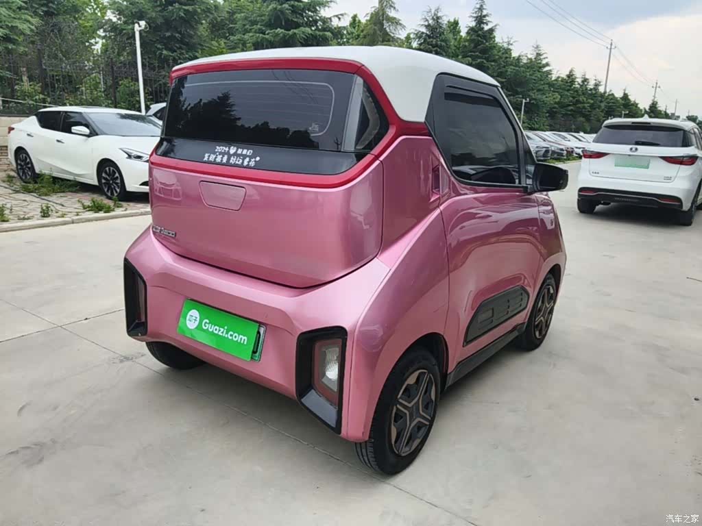Wuling E200, 2020 7