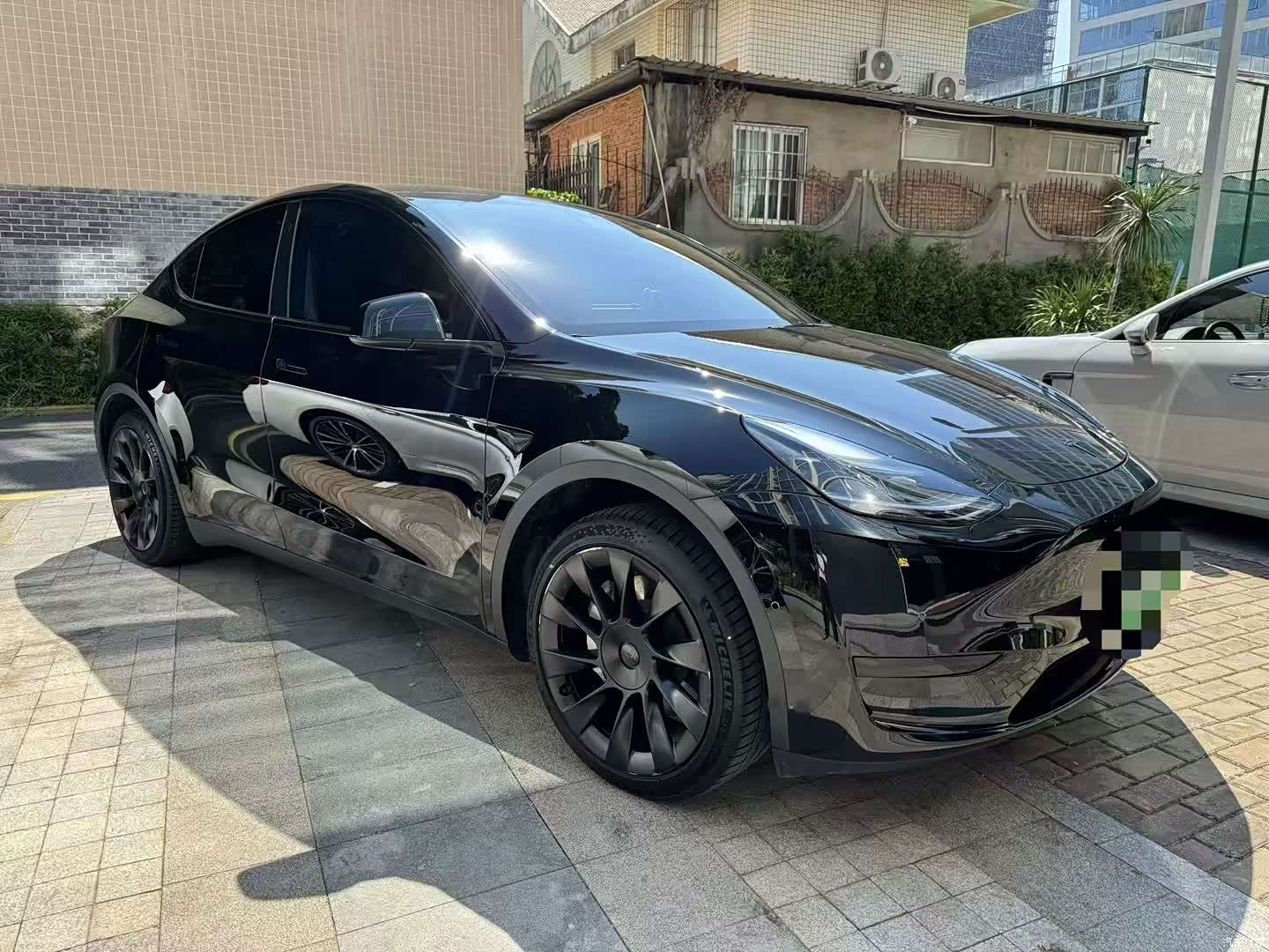 Tesla Model Y, 2023 3