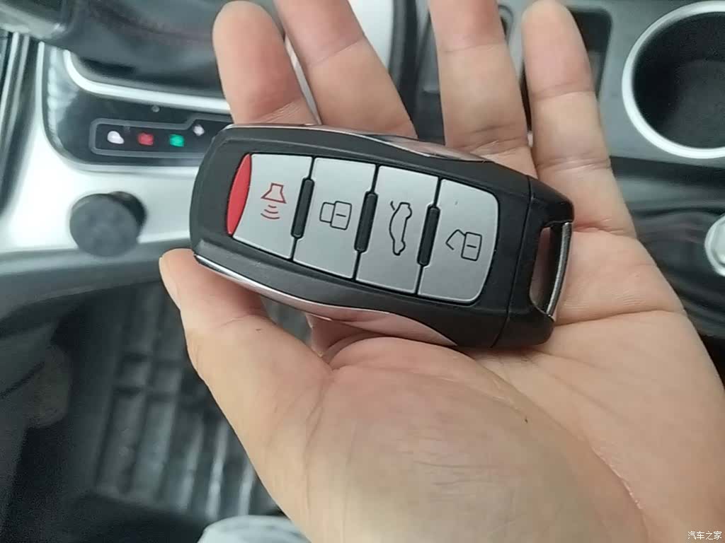 Haval M6, 2017 9