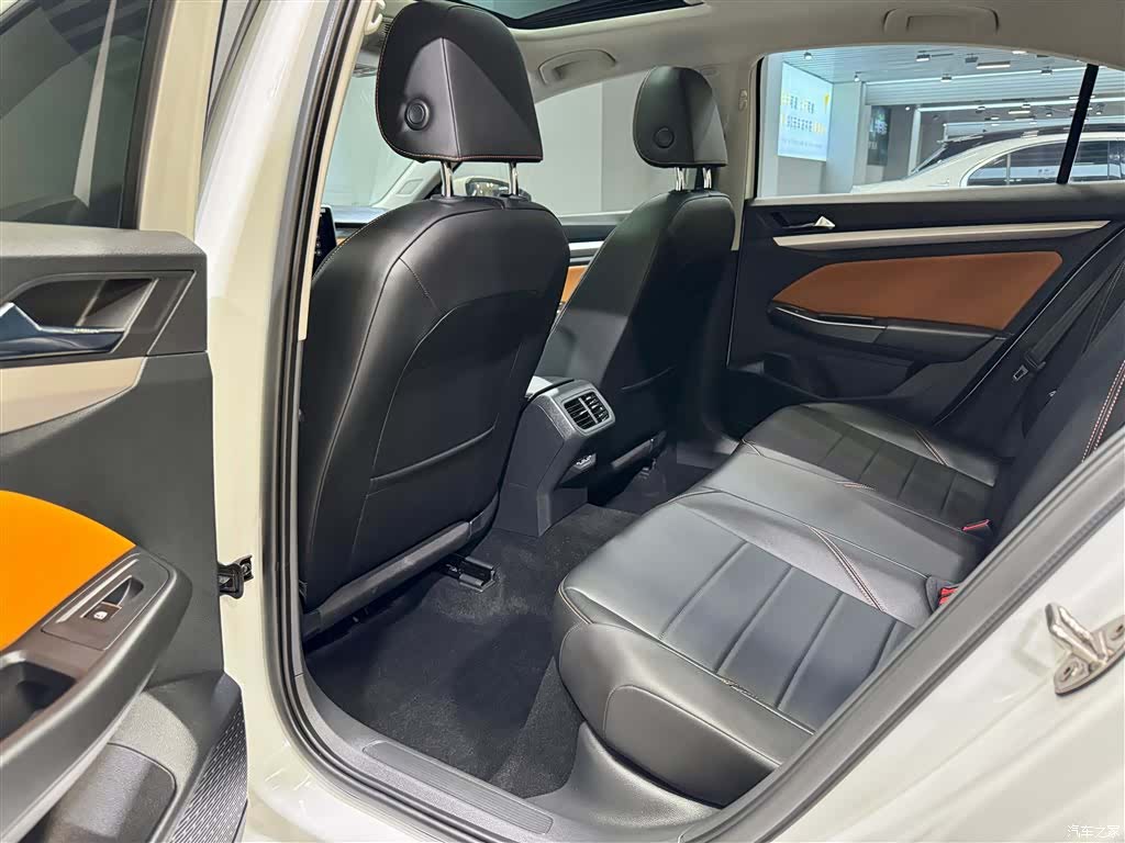 Volkswagen Bora, 2025 19