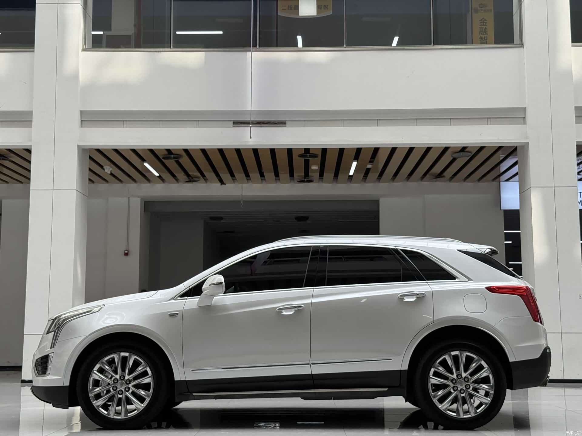 Cadillac XT5, 2017 все фото