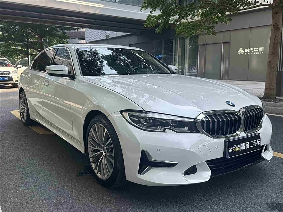 BMW 3 Series 2019, фото 3