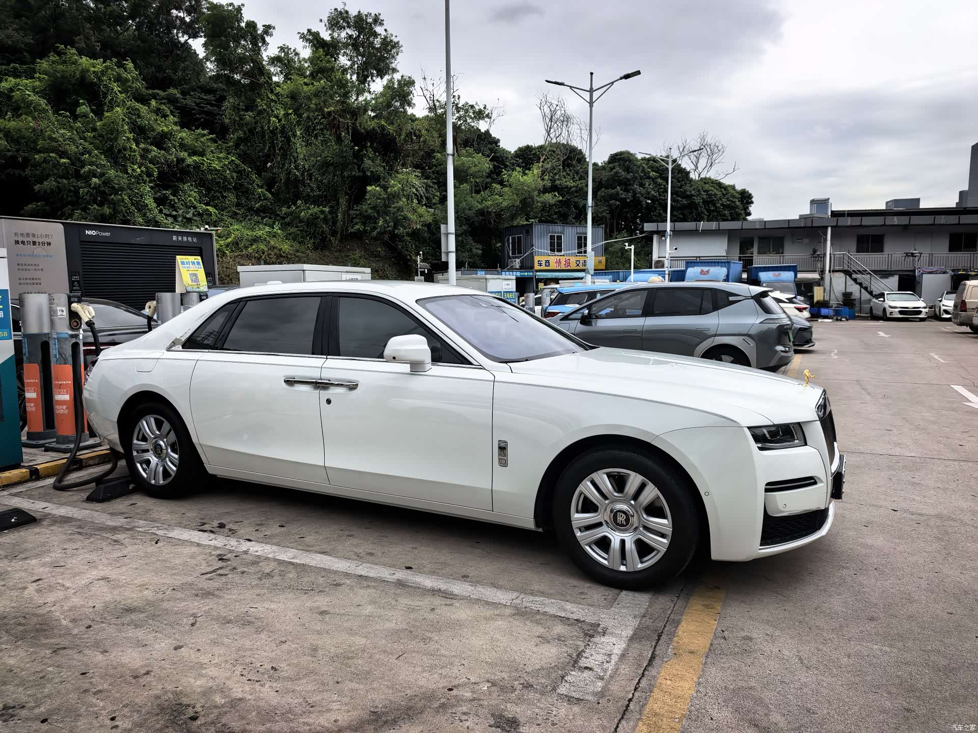 Rolls-Royce Ghost, 2021 3