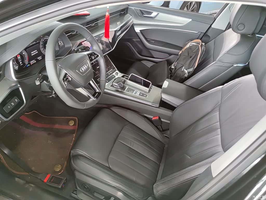 Audi A6L, 2021 15
