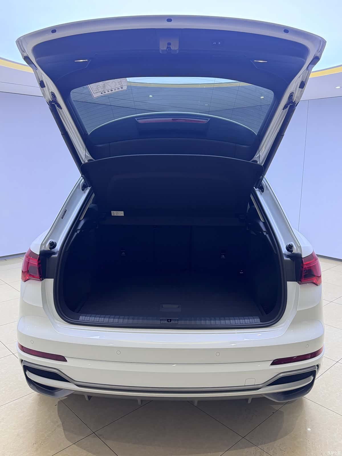 Audi Q3, 2023 7