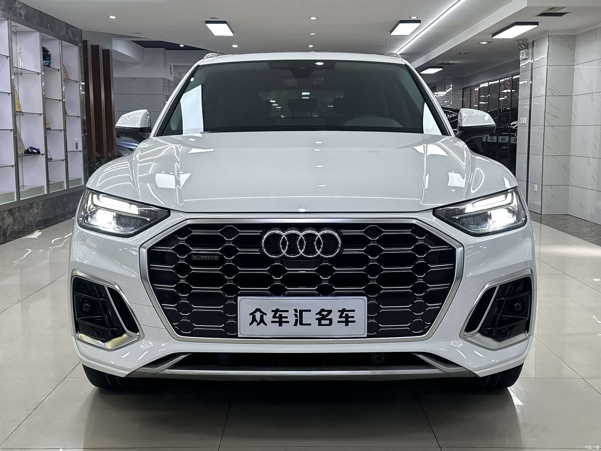 Audi Q5L, 2022 2