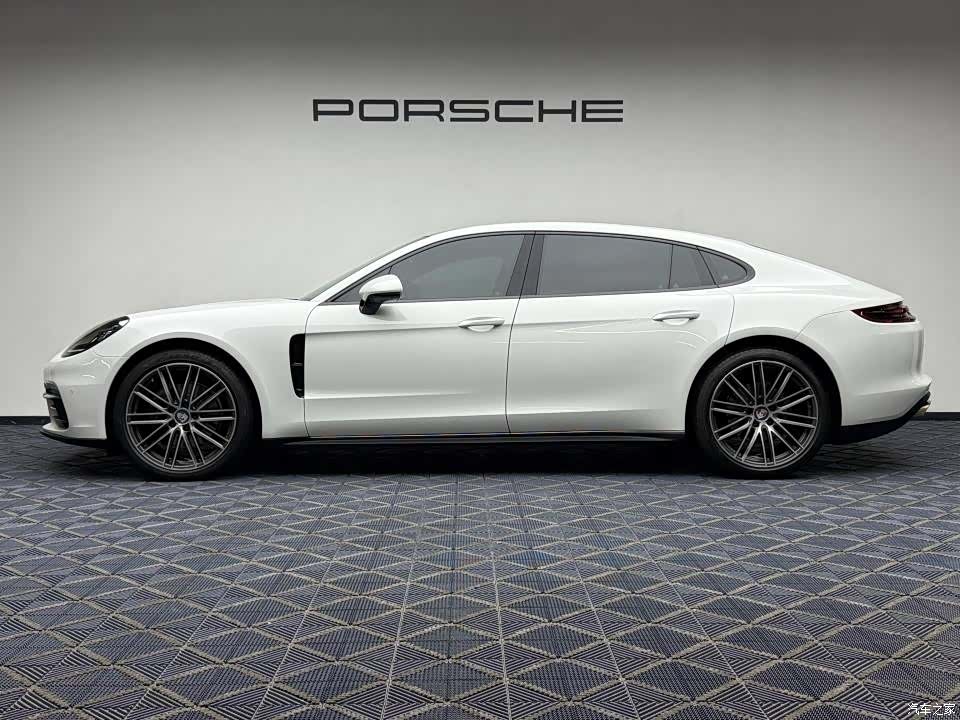 Porsche Panamera, 2020 3