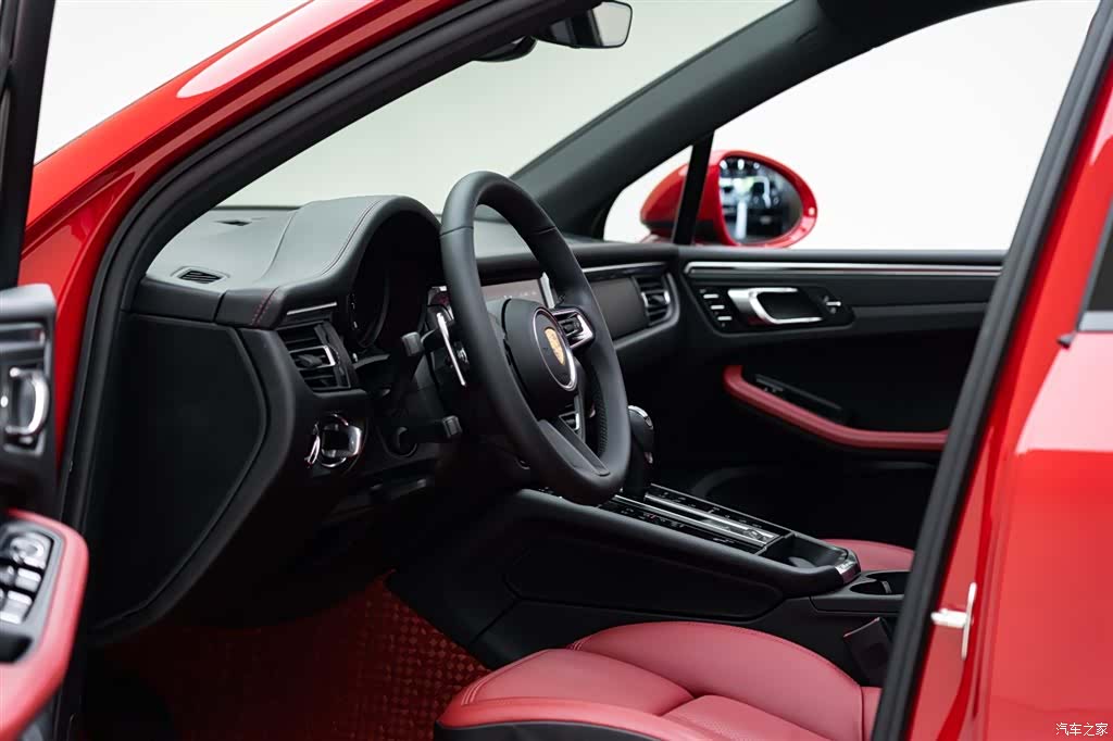 Porsche Macan, 2023 11