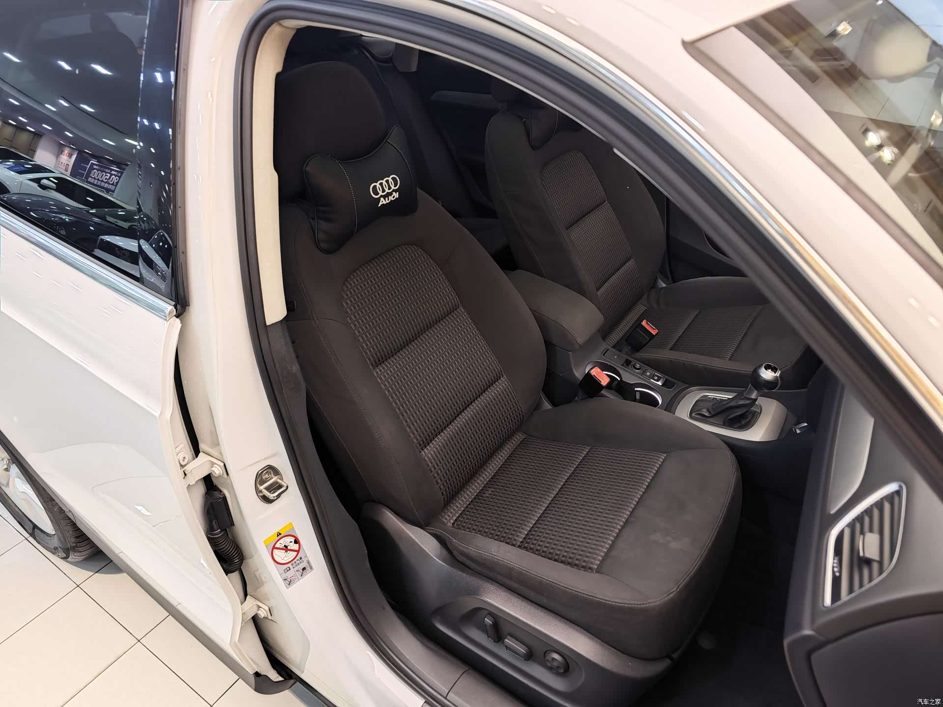 Audi Q3, 2015 33