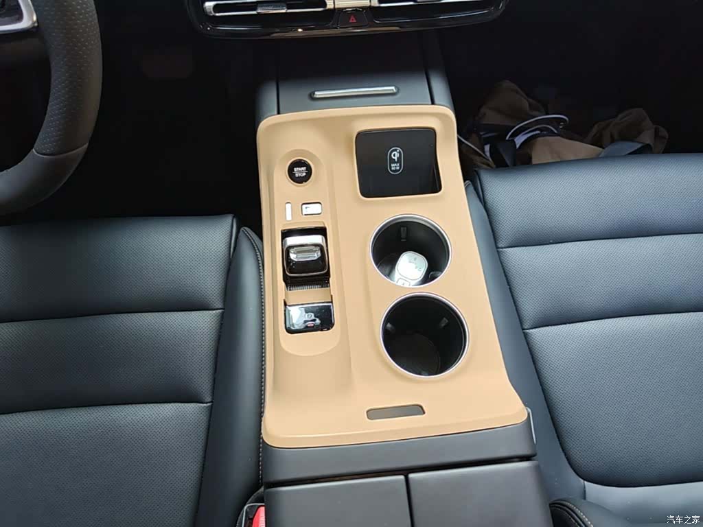 Trumpchi E8, 2024 14