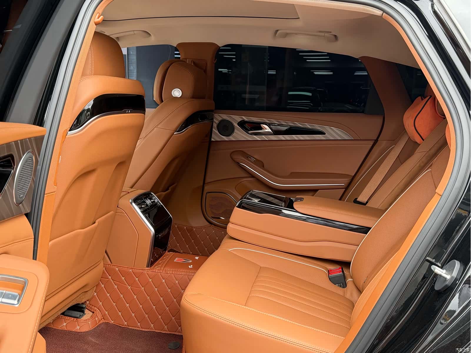 Hongqi H9, 2023 9
