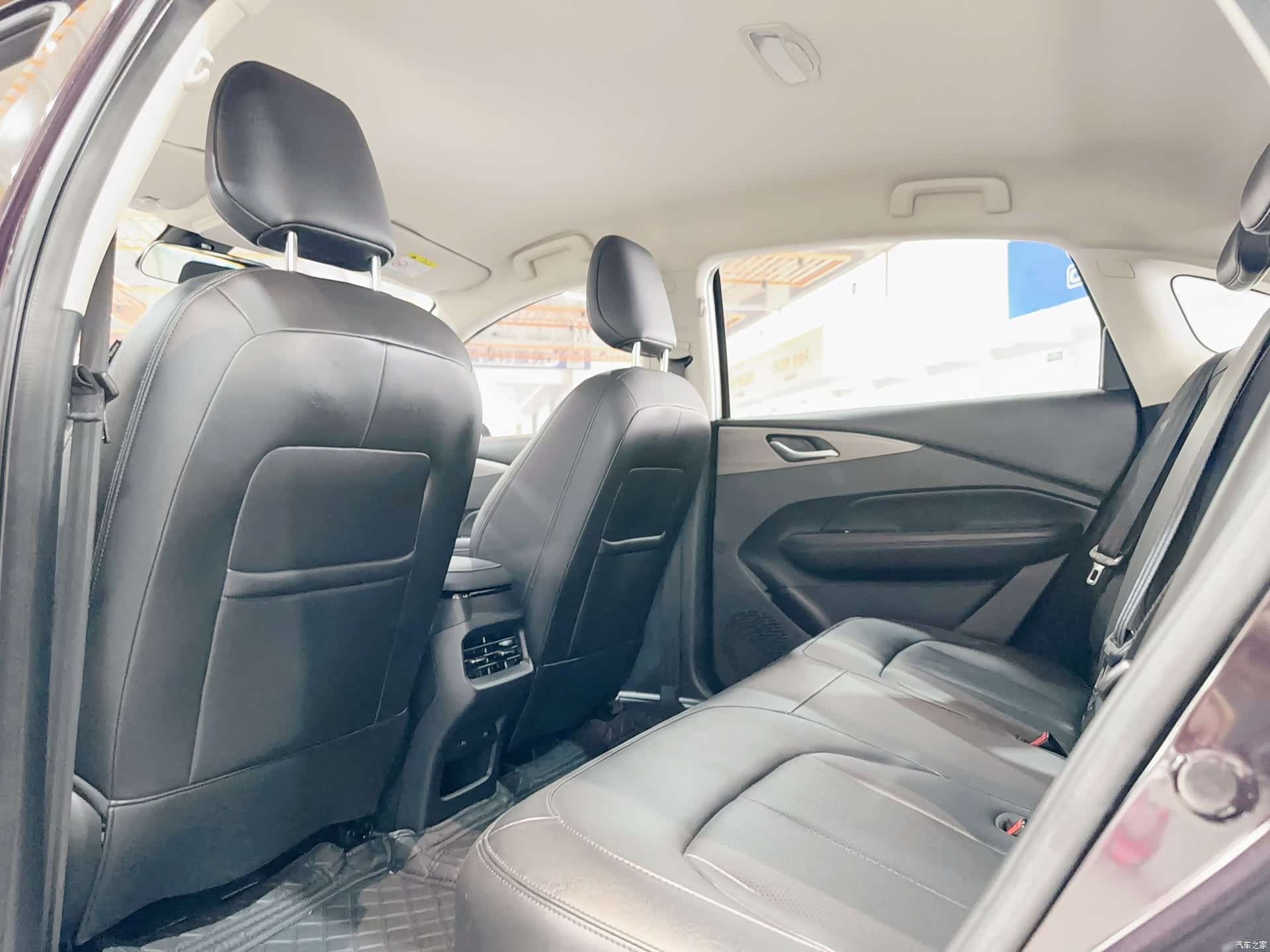 Wuling Starlight, 2024 14