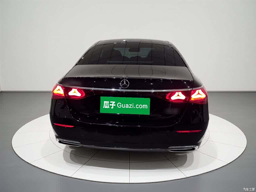 Mercedes-Benz E-Class, 2024 4