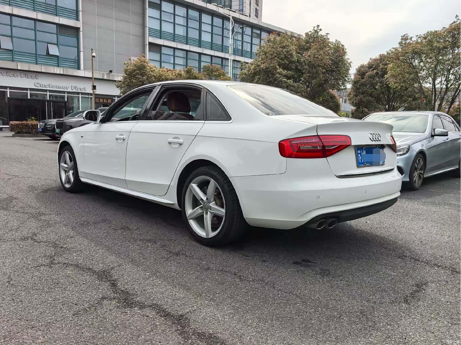Audi A4L, 2015 4