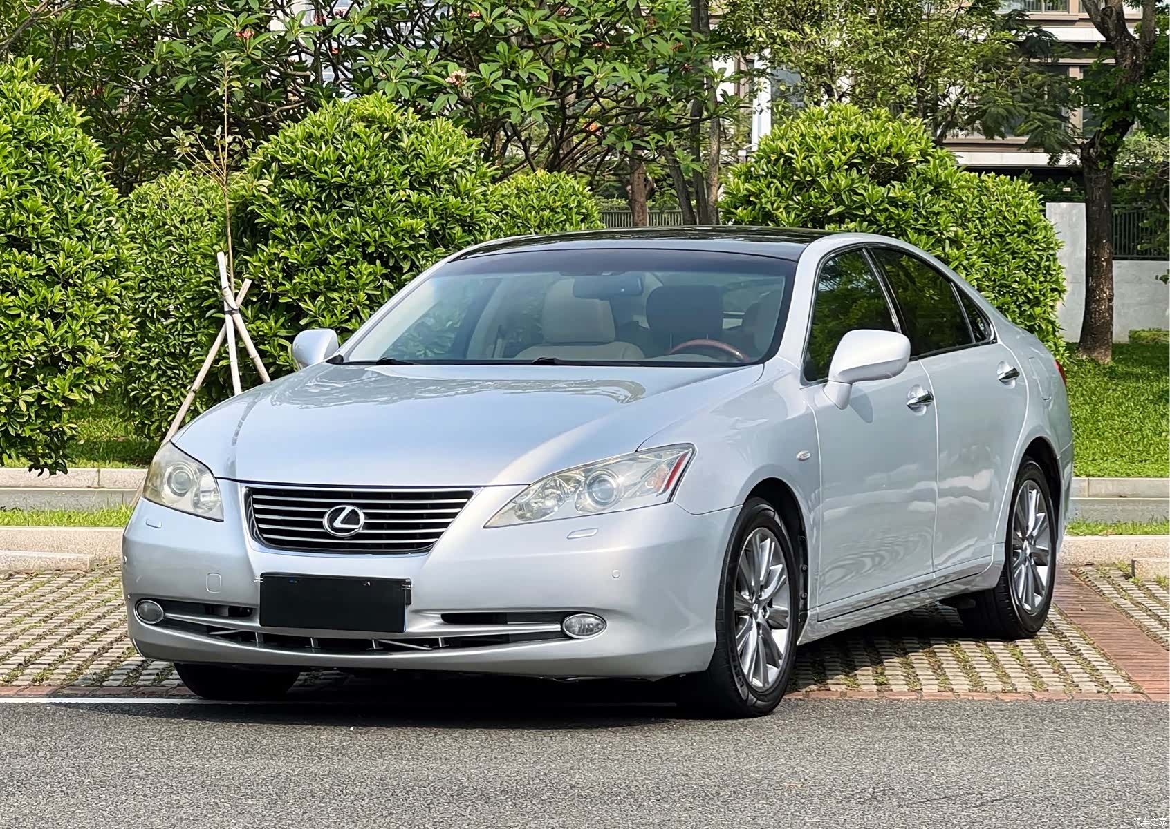 Lexus ES, 2008 1