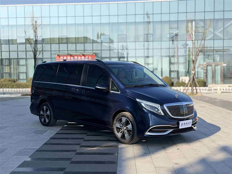 Mercedes-Benz V-class