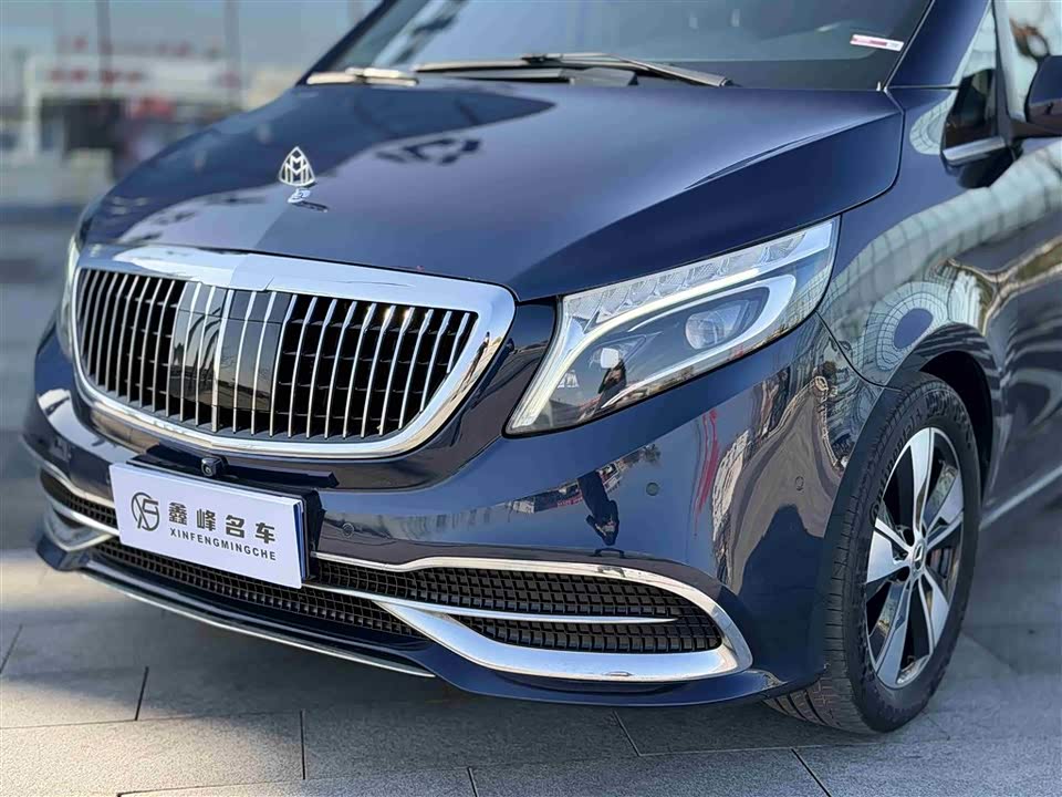 Mercedes-Benz V-class