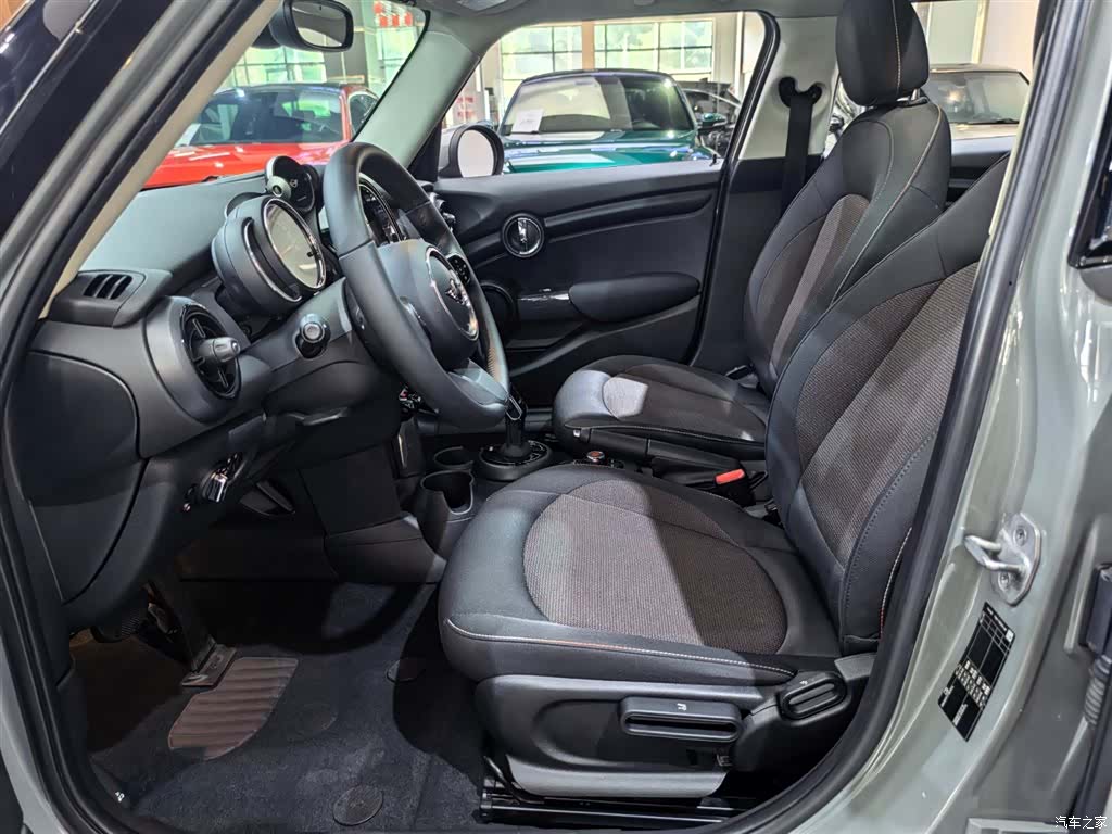 Mini ONE, 2021 6