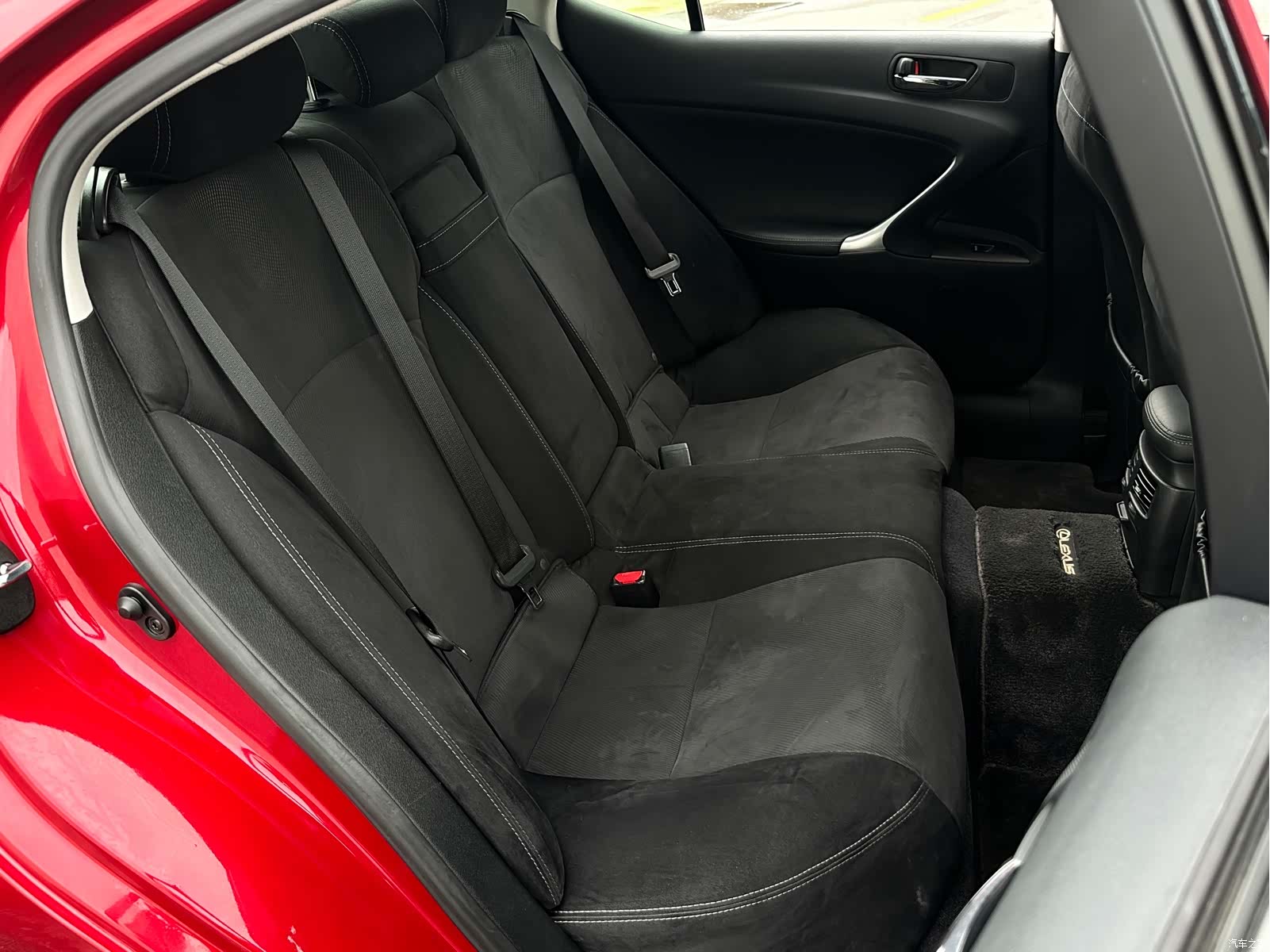 Lexus IS, 2010 20