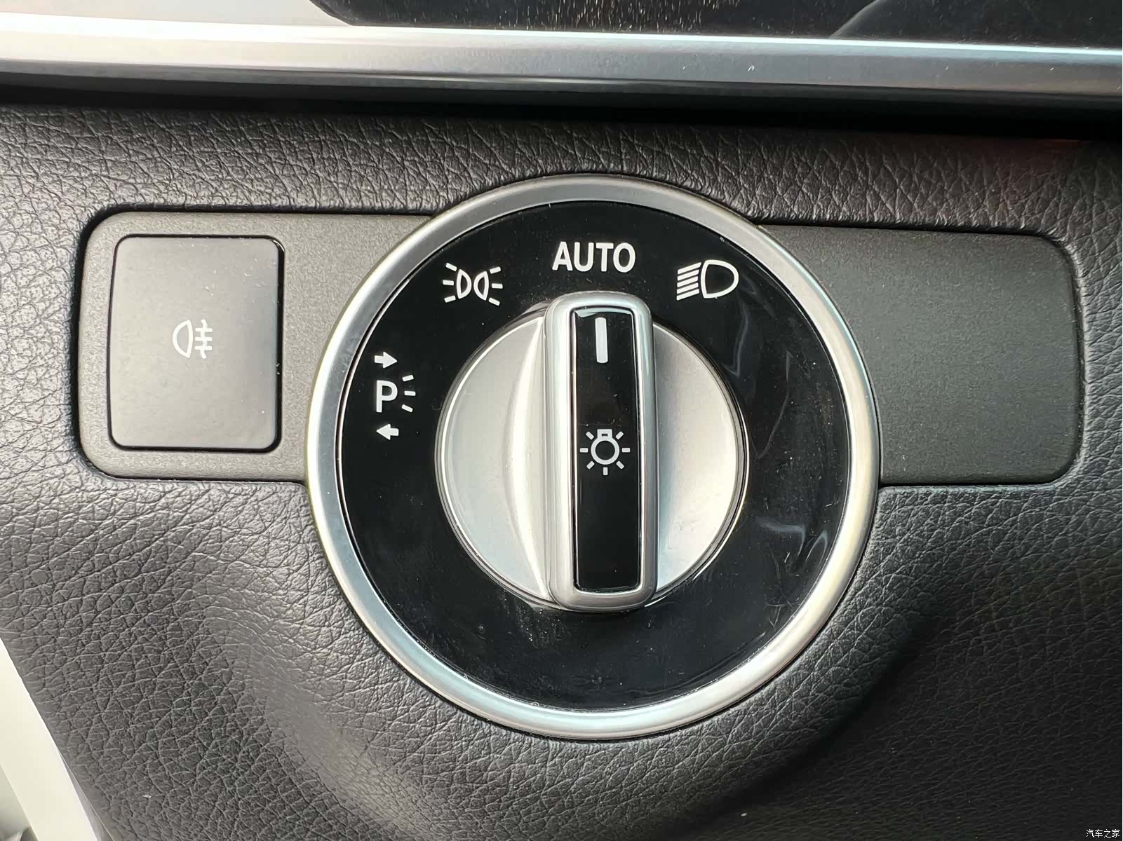 Mercedes-Benz E-Class, 2016 29