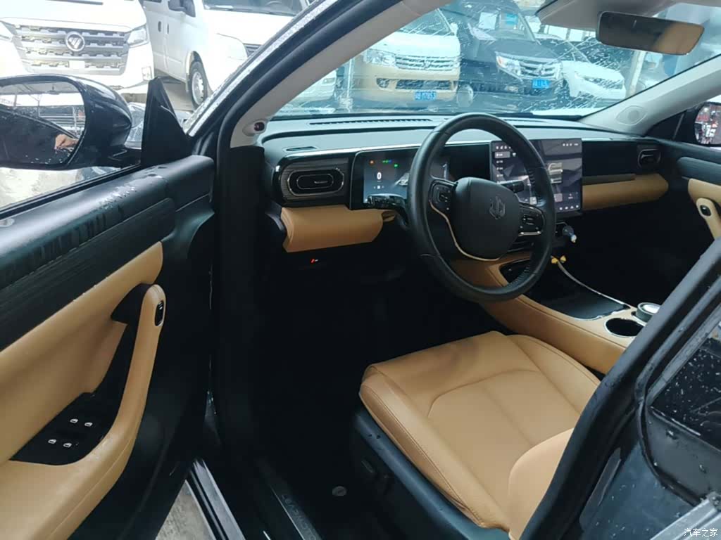 Leapmotor C11, 2025 16