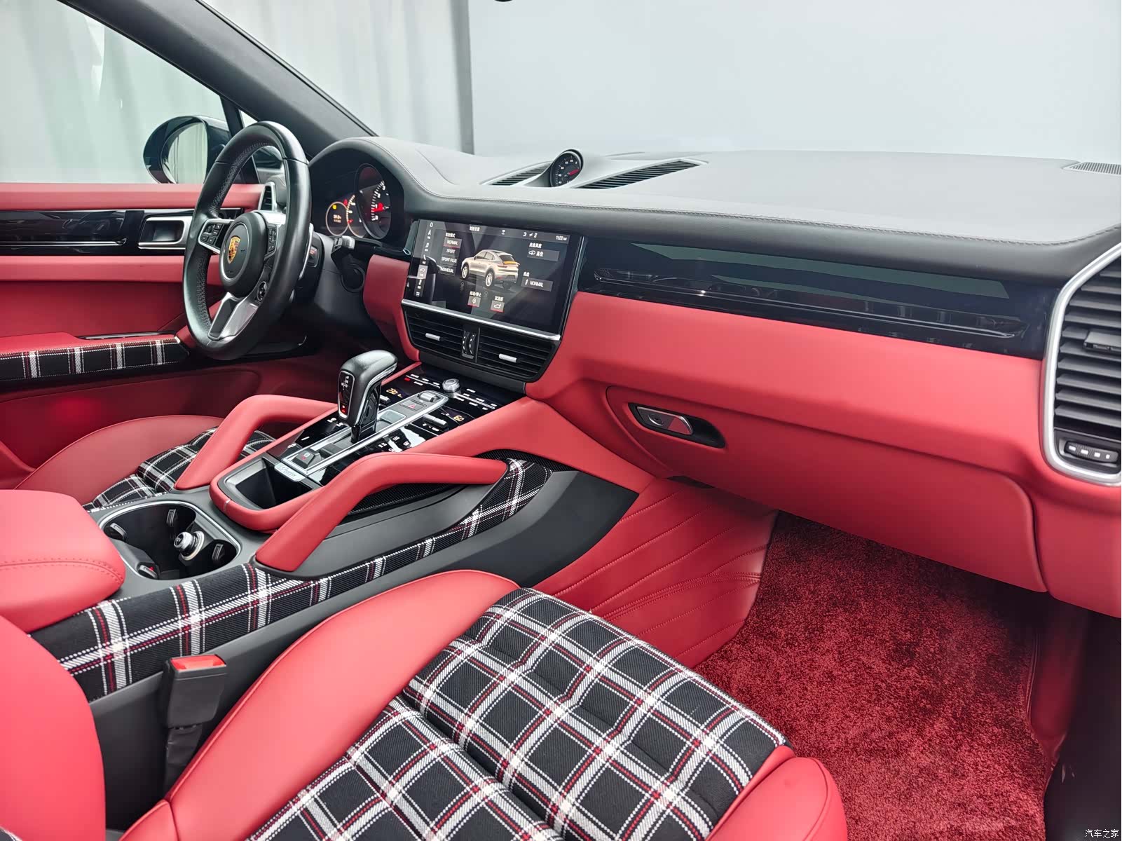Porsche Cayenne, 2019 9