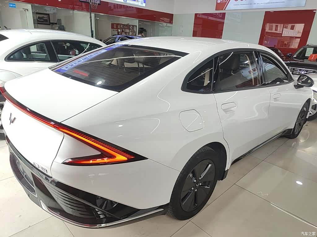 Wuling Starlight, 2024 7