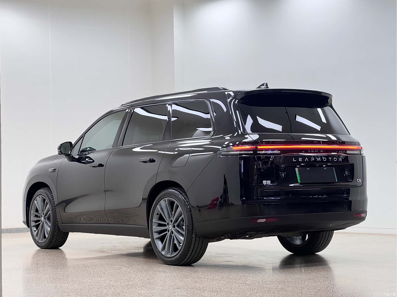 Leapmotor C16, 2025 все фото