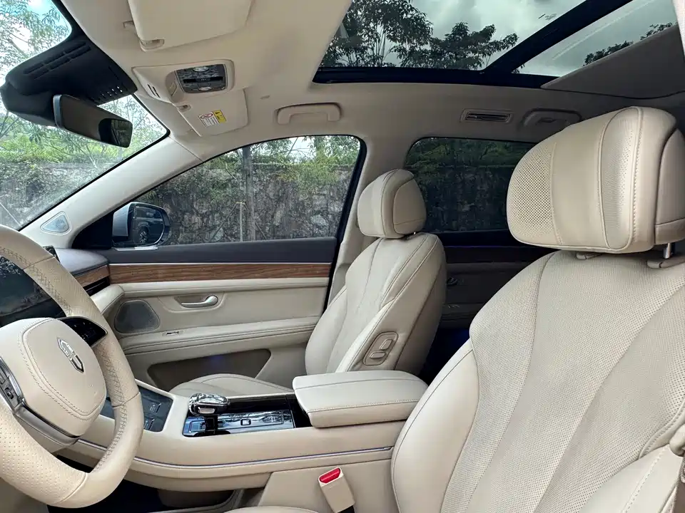 AITO Ask the world M7