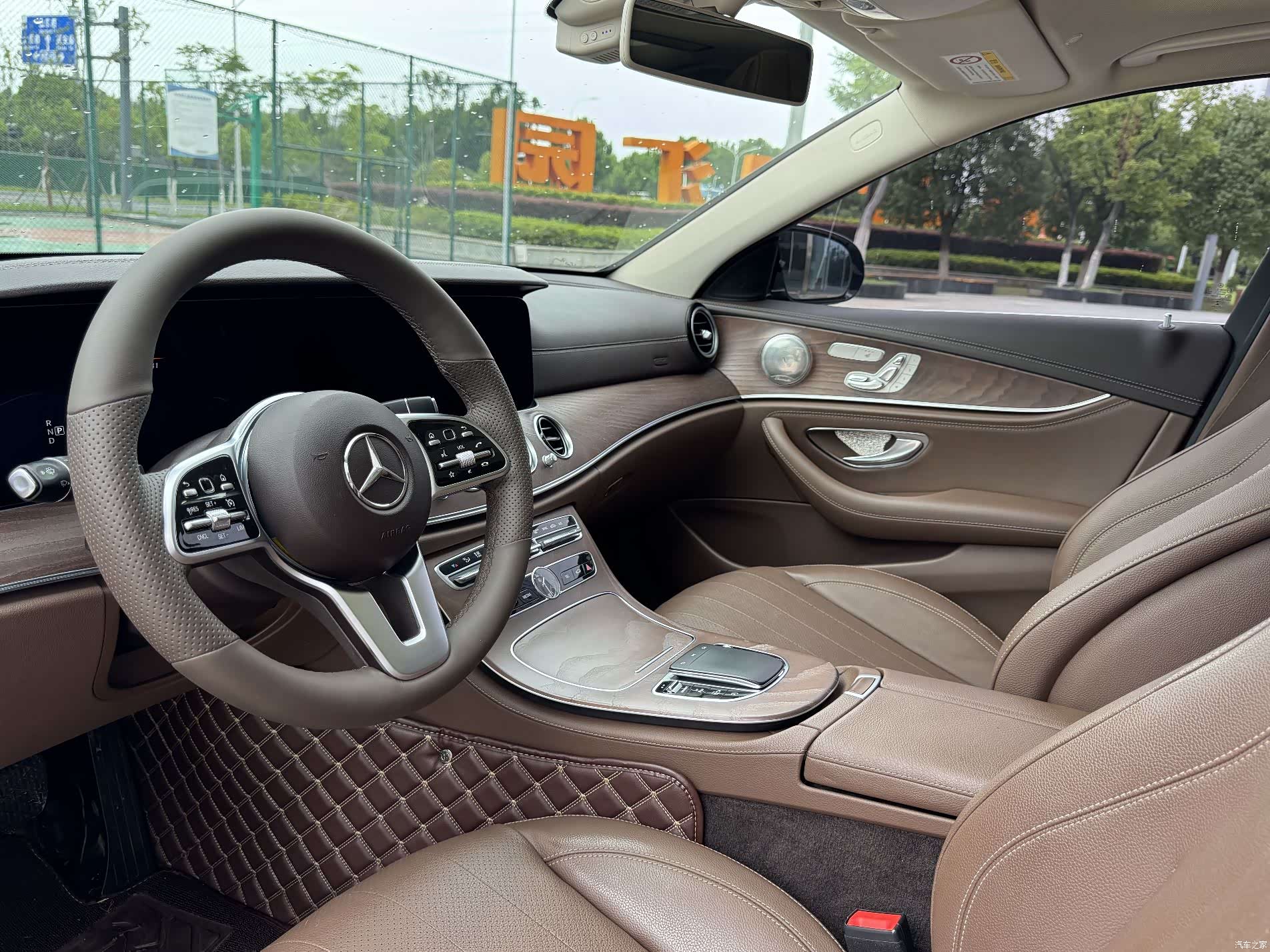 Mercedes-Benz E-Class, 2020 4