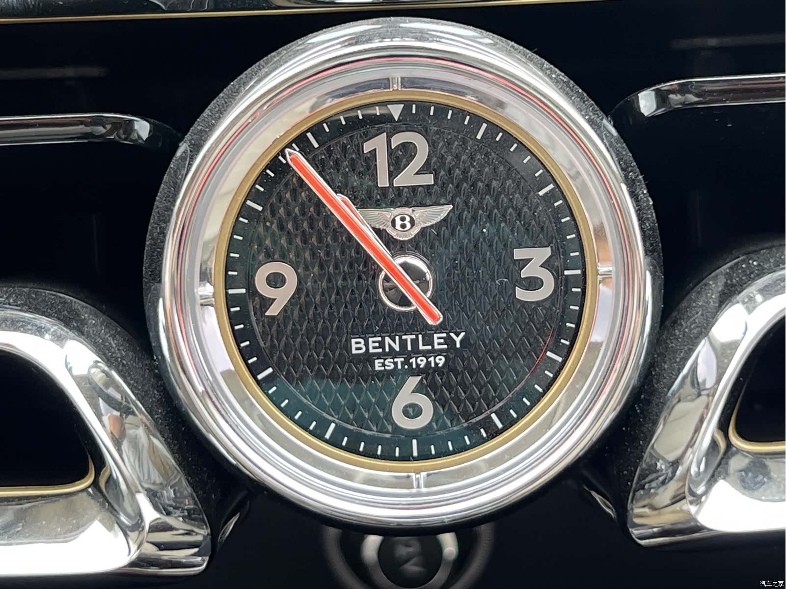 Bentley Flying Spur, 2022 21