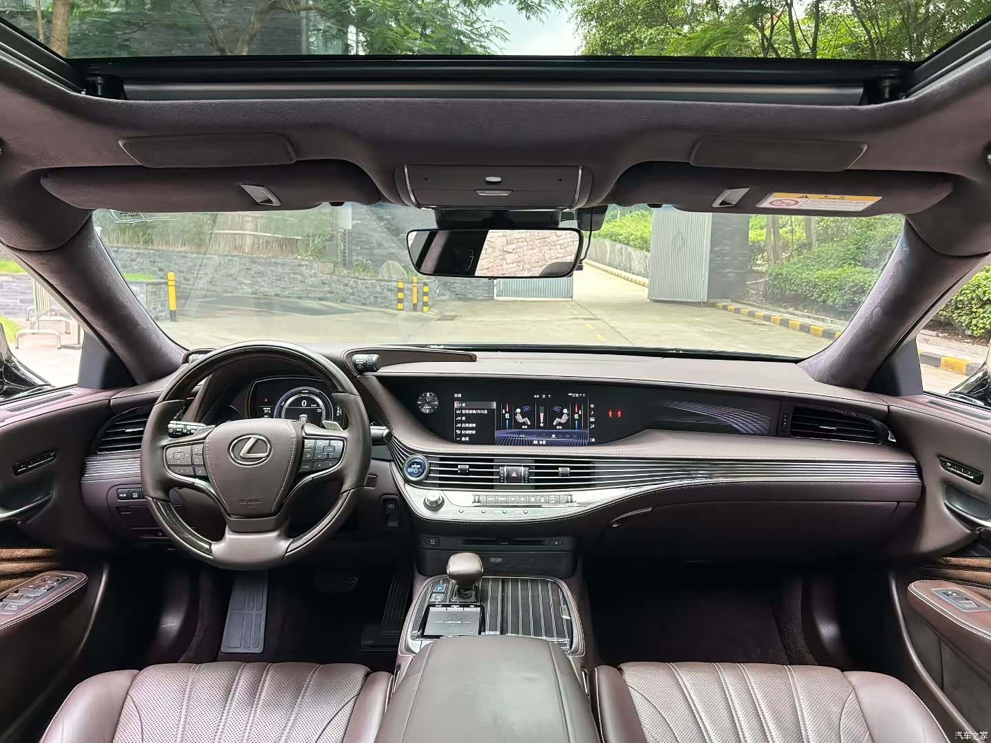 Lexus LS, 2018 все фото