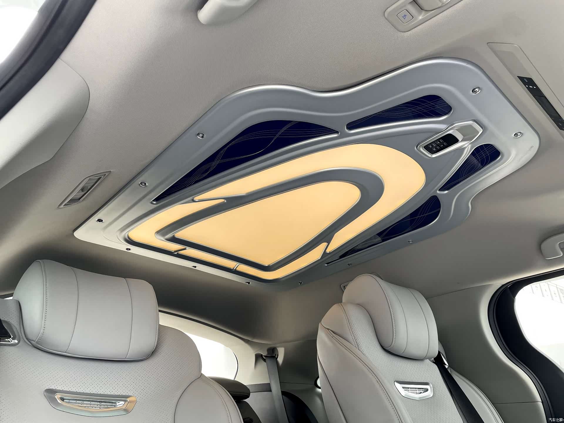 Toyota Sienna, 2022 12
