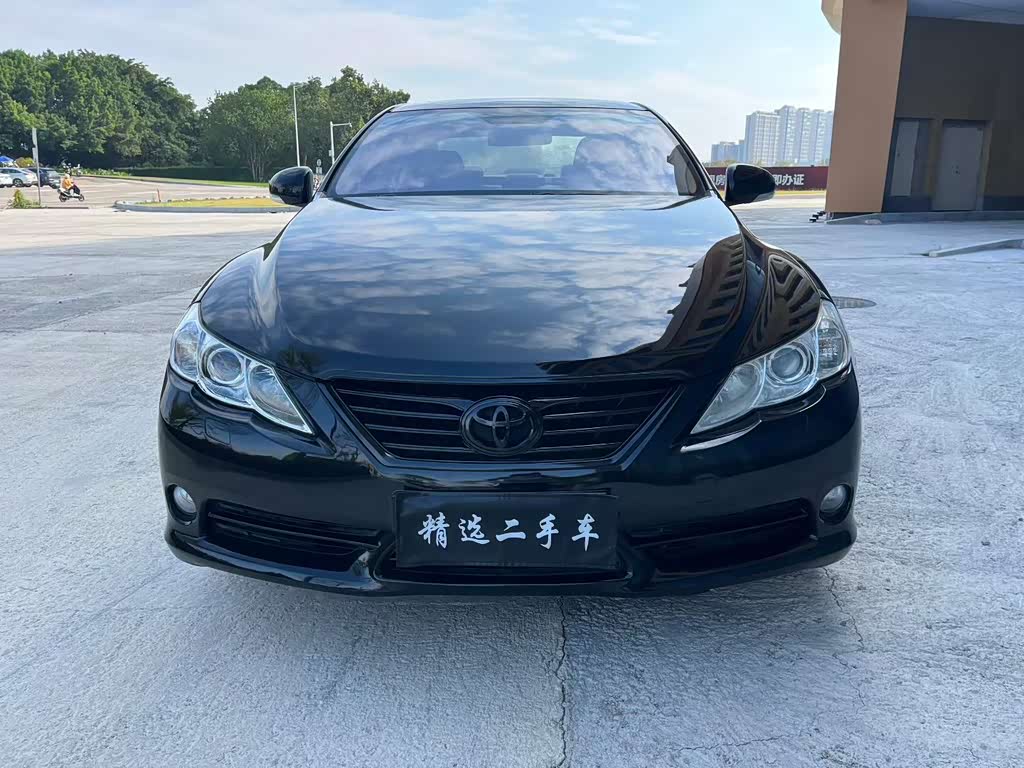 Toyota Reiz
