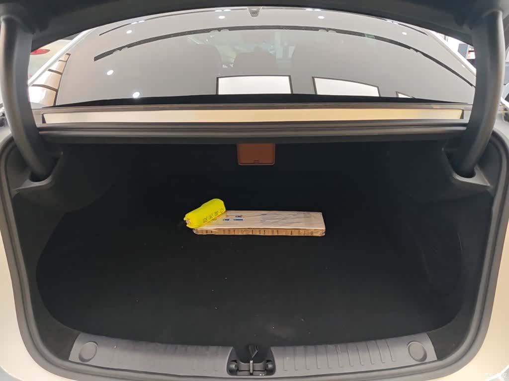 BYD Han, 2025 19