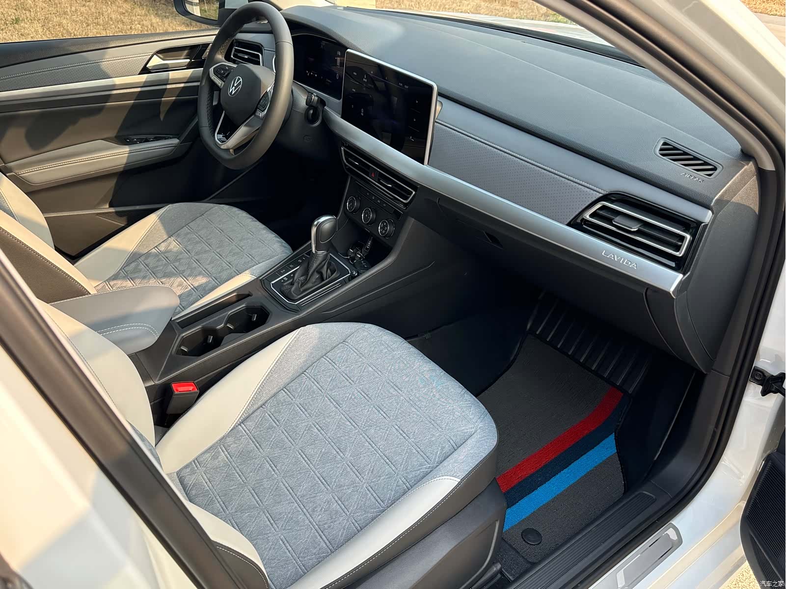 Volkswagen Lavida, 2024 14