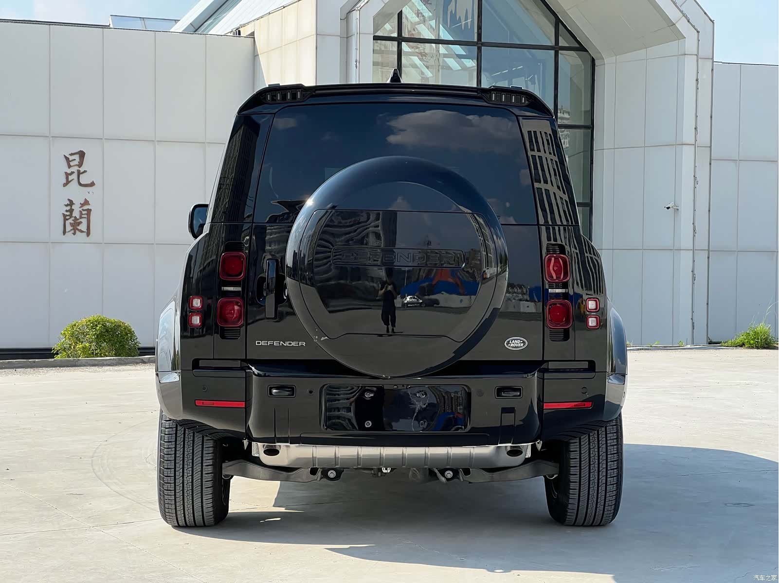 Land Rover Defender, 2026 22
