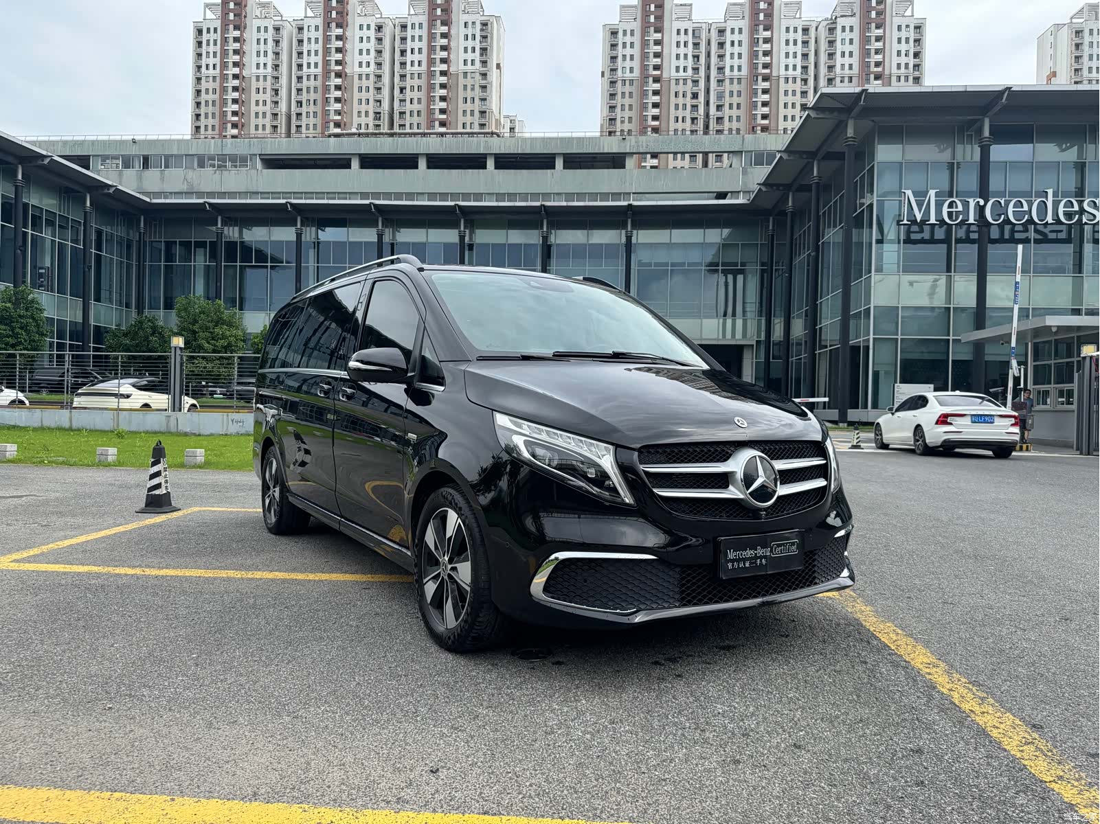 Mercedes-Benz V-Class, 2021 3