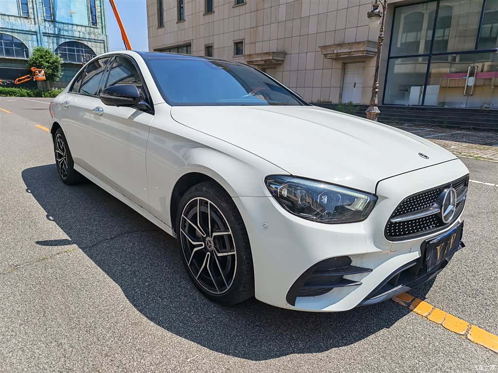 Mercedes-Benz E-Class, 2022 3