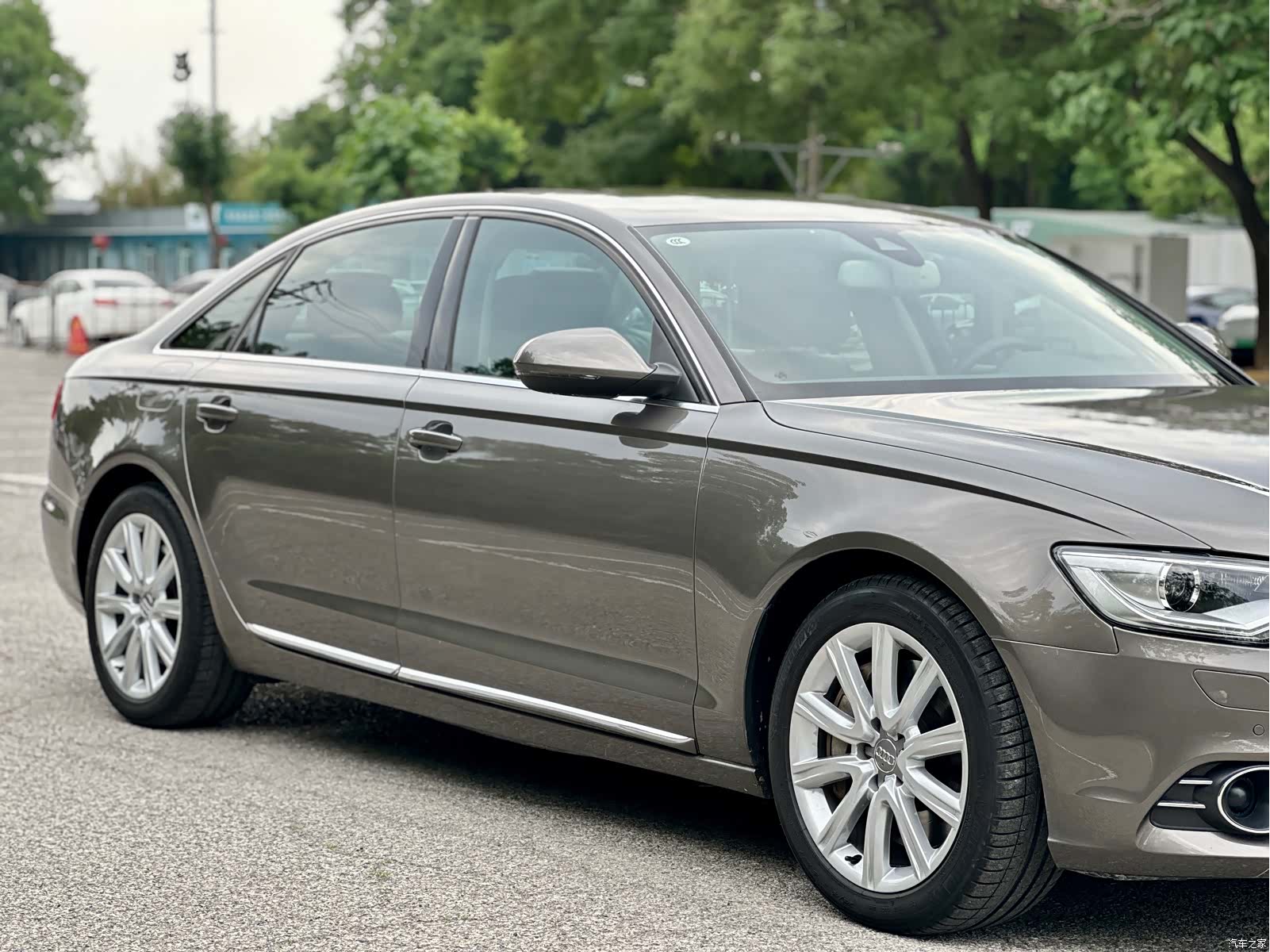Audi A6L, 2012 7
