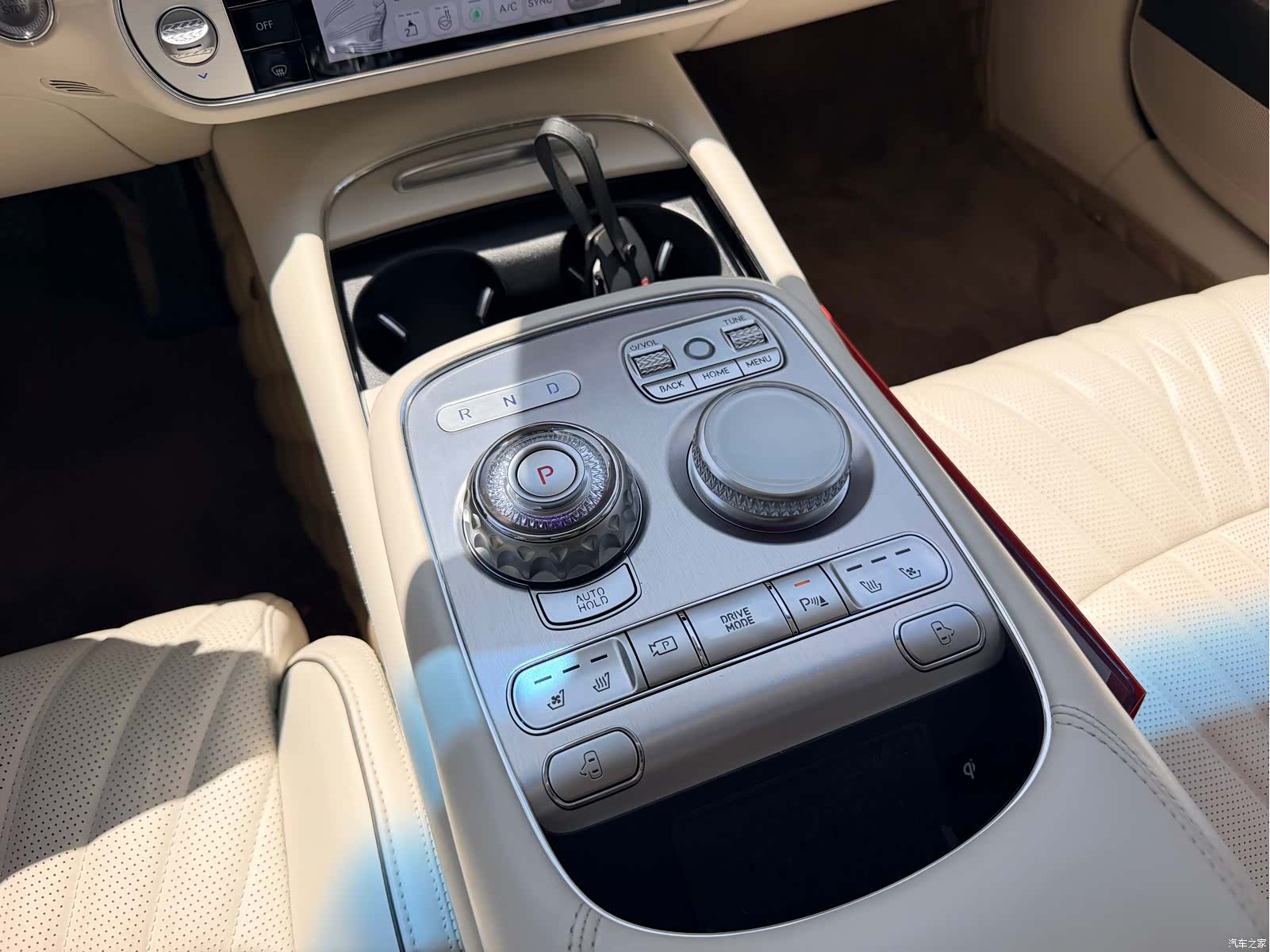 Genesis G90, 2023 15
