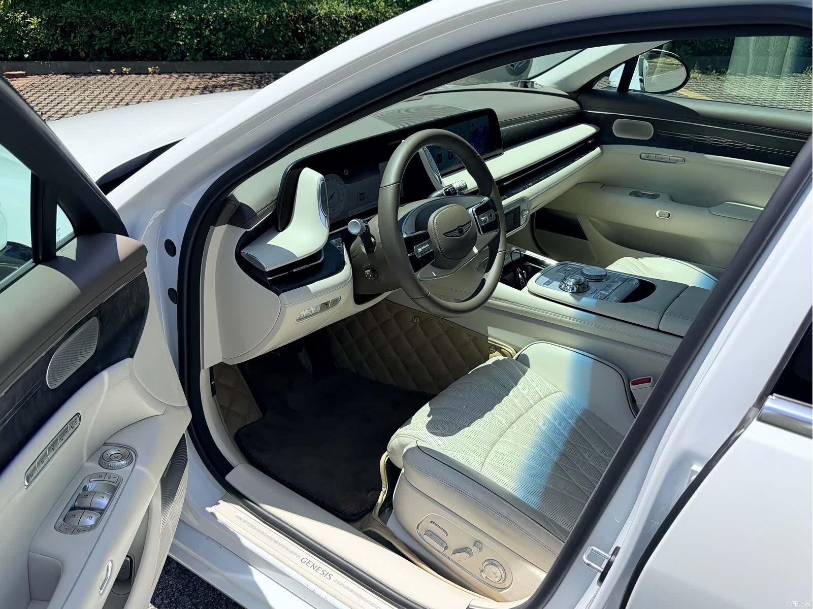 Genesis G90, 2023 7
