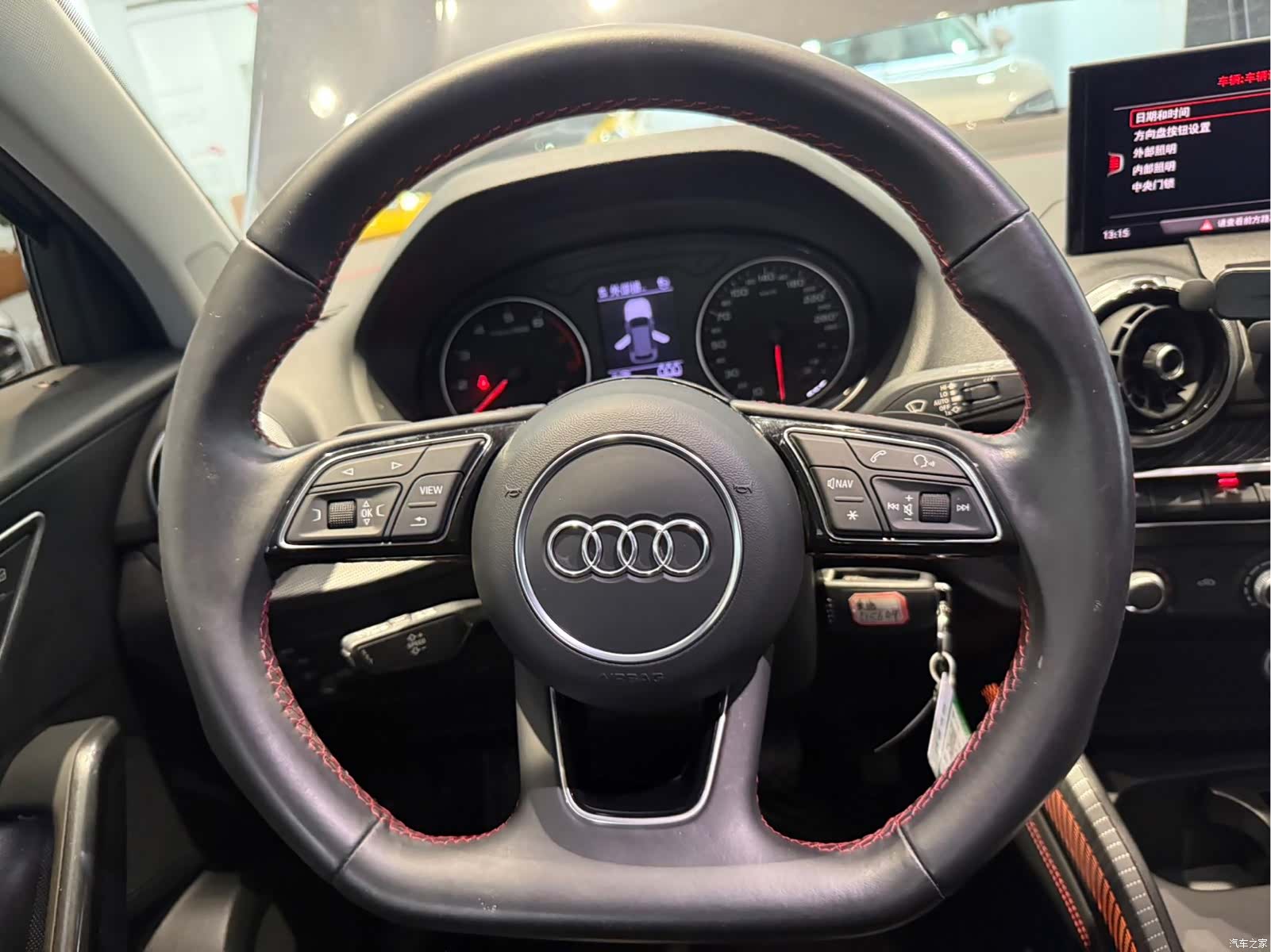 Audi Q2L, 2022 11