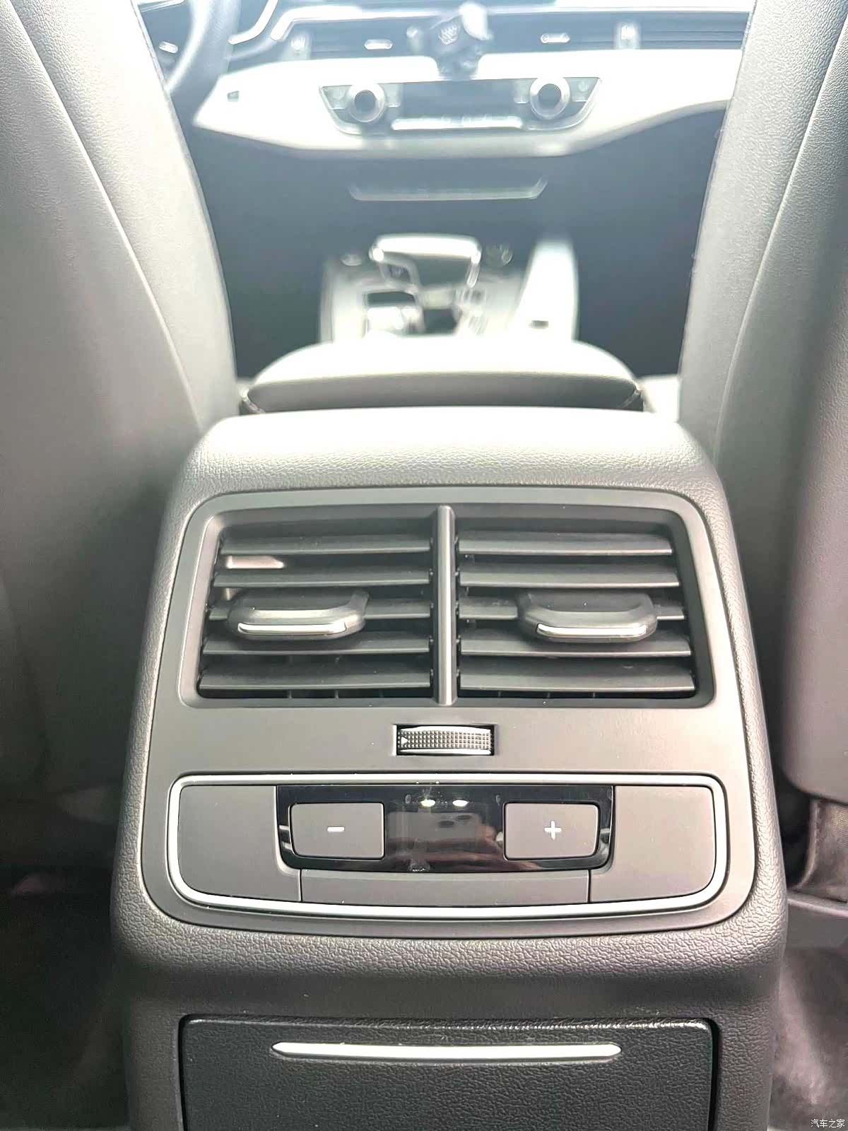 Audi A4L, 2023 10