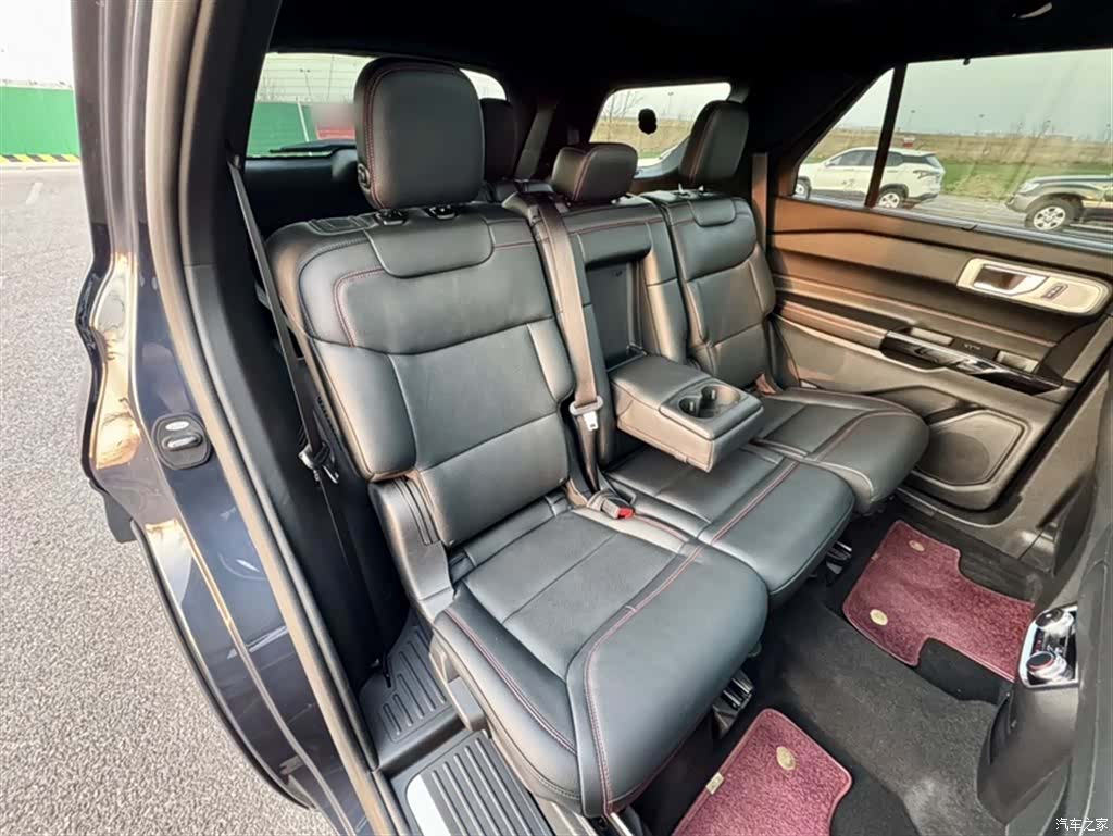 Ford Explorer, 2022 17